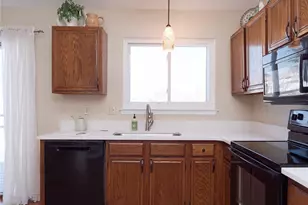 1233 Newport Landing Dr, Fenton, MO 63026 - Photo 8