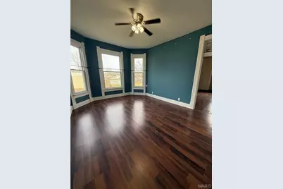 121 S Low Street, Frankford, MO 63441 - Photo 4