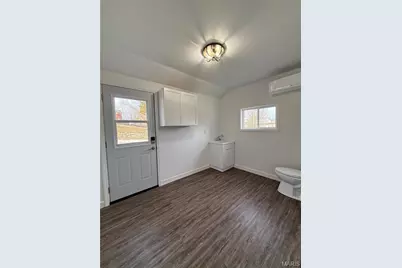 121 S Low Street, Frankford, MO 63441 - Photo 8