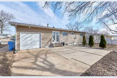 1910 Flamingo Drive, Florissant, MO 63031 - Photo 40