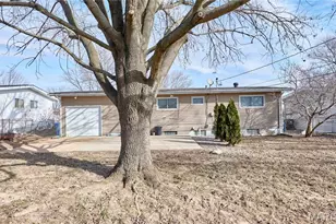 1910 Flamingo Dr, Florissant, MO 63031 - Photo 42