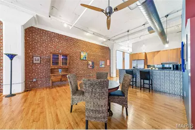 1010 St Charles Street #704, Saint Louis, MO 63101 - Photo 10