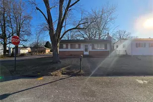 1200 Rhea Ave, Saint Louis, MO 63138 - Photo 2