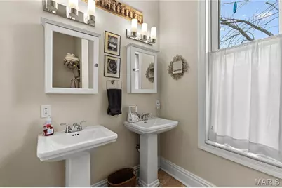 1901 Hickory Street, Saint Louis, MO 63104 - Photo 22