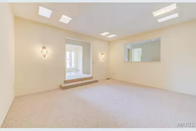 1946 Burlewood Drive, Saint Louis, MO 63146 - Photo 8