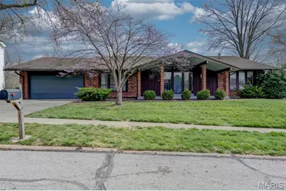 1946 Burlewood Drive, Saint Louis, MO 63146 - Photo 2