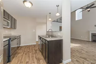 1313 Commons Cir, Cottleville, MO 63304 - Photo 10