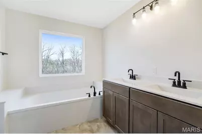 31 Bluestem Court, Lake Saint Louis, MO 63367 - Photo 6
