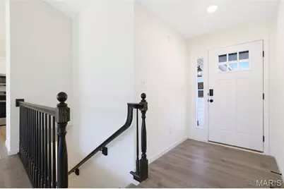 31 Bluestem Court, Lake Saint Louis, MO 63367 - Photo 2