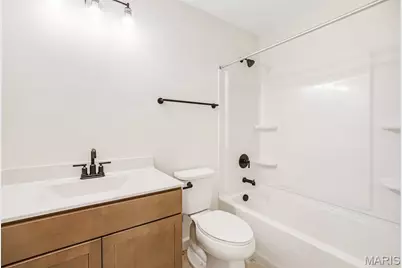 31 Bluestem Court, Lake Saint Louis, MO 63367 - Photo 10