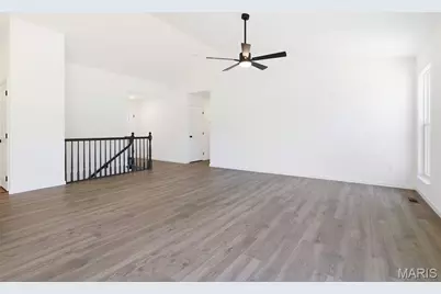 31 Bluestem Court, Lake Saint Louis, MO 63367 - Photo 6