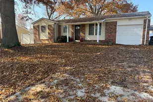601 Wickford Way, Ballwin, MO 63021 - Photo 2