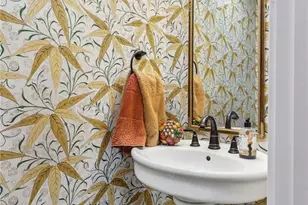 2319 Whittemore Pl, Saint Louis, MO 63104 - Photo 10