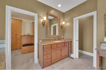990 Stonecastle Drive, O'Fallon, MO 63366 - Photo 36