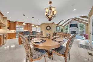 990 Stonecastle Dr, O'Fallon, MO 63366 - Photo 10