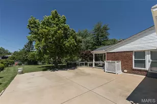 329 Portico Ct, Chesterfield, MO 63017 - Photo 24