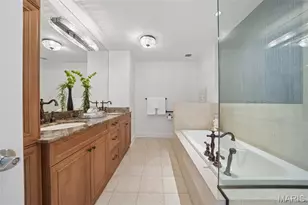 232 N Kingshighway Blvd, Saint Louis, MO 63108 - Photo 20