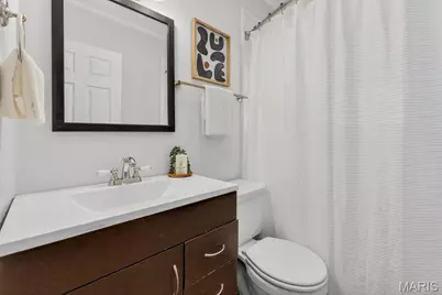 8643 Charlton Lane, Saint Louis, MO 63123 - Photo 28