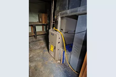 9741 Trescott Avenue, Saint Louis, MO 63114 - Photo 10