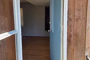 9741 Trescott Ave, Saint Louis, MO 63114 - Photo 2