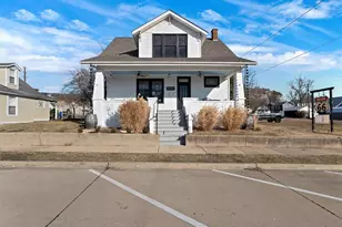 319 W St Louis St, Pacific, MO 63069 - Photo 1