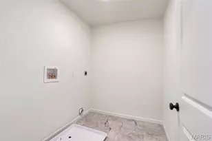 35 Bluestem Ct, Lake Saint Louis, MO 63367 - Photo 2