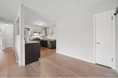 634 Parker Drive, Ballwin, MO 63021 - Photo 6