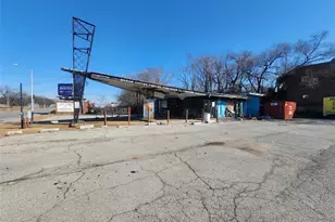 3869 Page Blvd, Saint Louis, MO 63113 - Photo 1