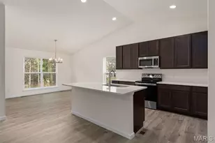529 Evening Primrose Dr, Wentzville, MO 63385 - Photo 18