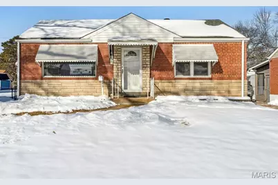 8015 Parkwood Drive, Saint Louis, MO 63123 - Photo 1