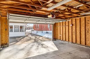 8015 Parkwood Dr, Saint Louis, MO 63123 - Photo 26