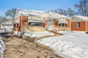 8015 Parkwood Dr, Saint Louis, MO 63123 - Photo 32