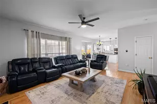 810 Wellesley Pl Dr, Chesterfield, MO 63017 - Photo 12