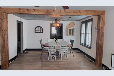 403 E Marvin Avenue, Fredericktown, MO 63645 - Photo 2