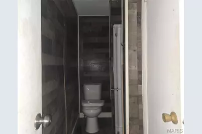 2131 Stansbury Street, Saint Louis, MO 63118 - Photo 6