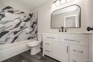 15693 Dresden Lake Ct, Chesterfield, MO 63017 - Photo 32