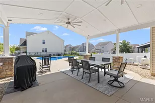 100 Berry Manor Cir, Saint Peters, MO 63376 - Photo 34