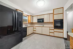 237 Barberry St, Cape Girardeau, MO 63703 - Photo 10