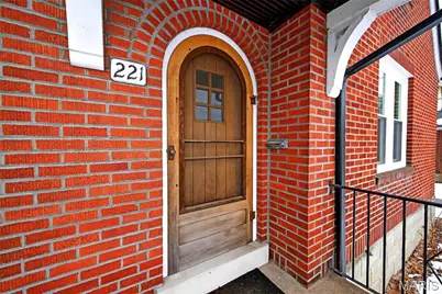 221 N Benton Avenue, Saint Charles, MO 63301 - Photo 32