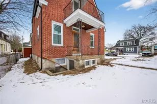221 N Benton Ave, Saint Charles, MO 63301 - Photo 28