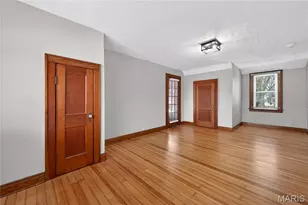 221 N Benton Ave, Saint Charles, MO 63301 - Photo 20