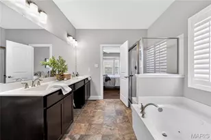 956 Ridgepointe Pl Cir, Lake Saint Louis, MO 63367 - Photo 10