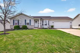 336 Santa Cruz Dr, Moscow Mills, MO 63362 - Photo 2