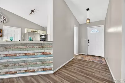 336 Santa Cruz Drive, Moscow Mills, MO 63362 - Photo 6