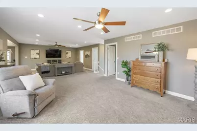 4930 Mount Royal Road, Saint Louis, MO 63128 - Photo 20