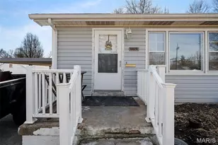 10558 Hobday Ave, Saint Ann, MO 63074 - Photo 4