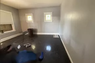 605 Fremont Ave, Saint Louis, MO 63147 - Photo 2