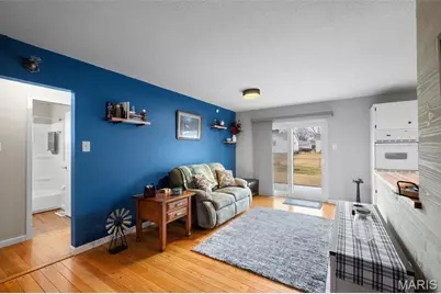 7415 Foxtrot Drive, Hazelwood, MO 63042 - Photo 8