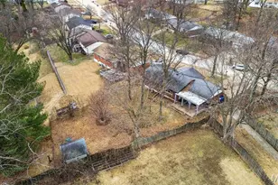 11424 Burgess Ave, Bridgeton, MO 63044 - Photo 38