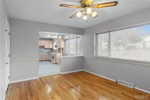 4645 Tauneybrook Dr, Saint Louis, MO 63128 - Photo 12